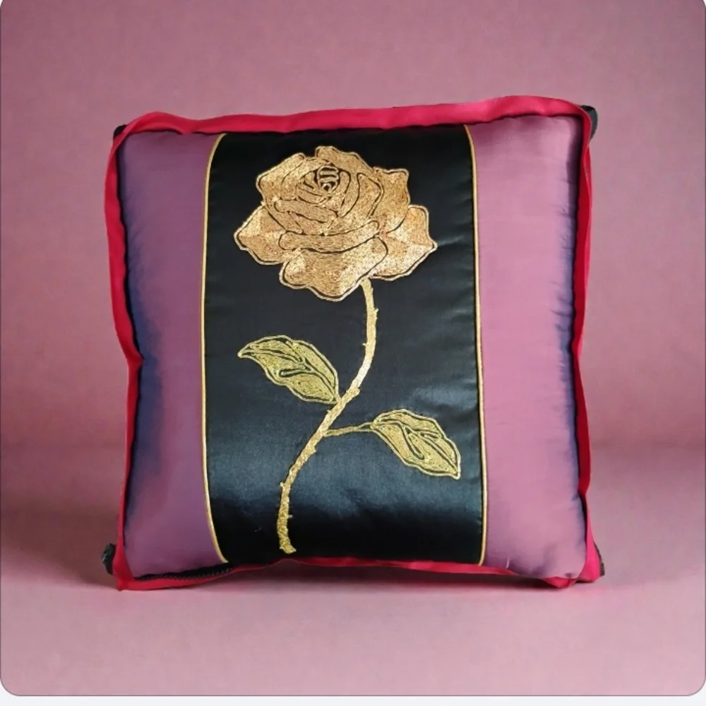 Elegant Black and Gold Rose Pillow Convirtable to Blanket